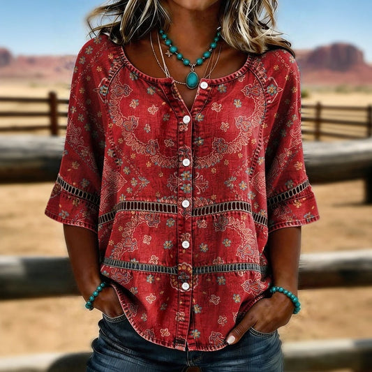 Nómada - Esencia artesanal, una blusa de alma vintage con bordados de historia.